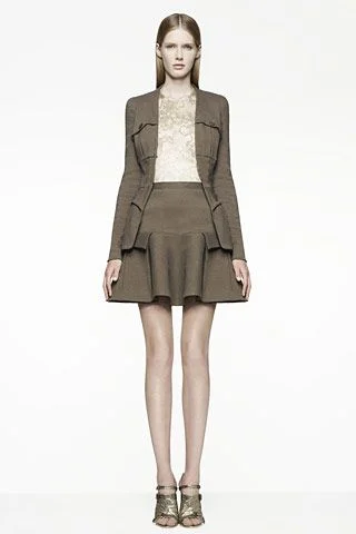 Look 10